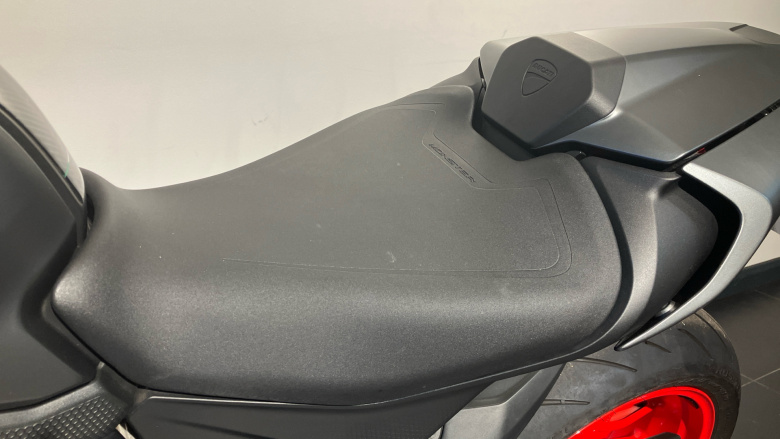 Ducati Monster Plus 937 Red (20MY)